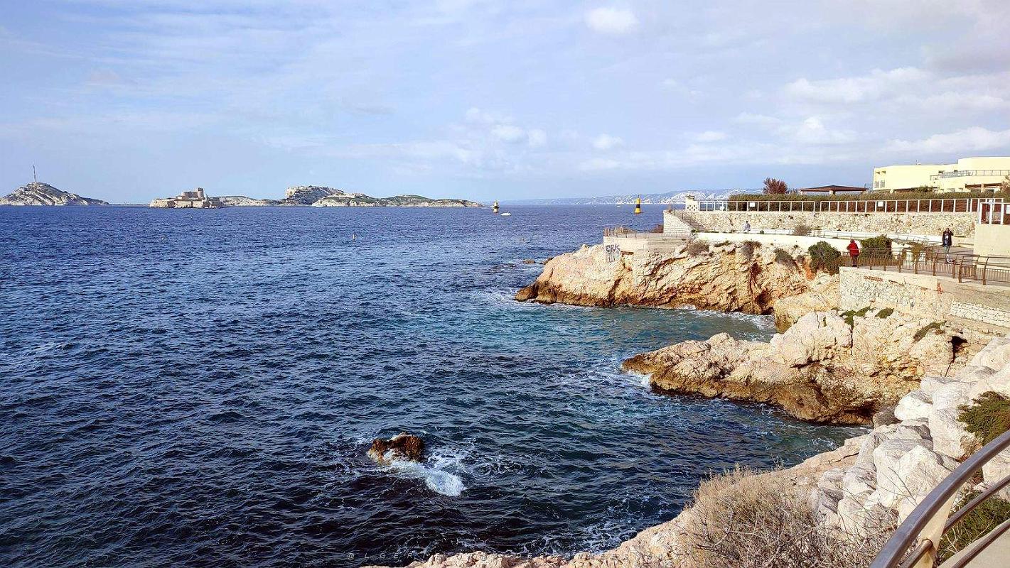 2022 12 MARSEILLE-ENDOUME DU PORT DE MALMOUSQUE A MALDORME (32).jpg